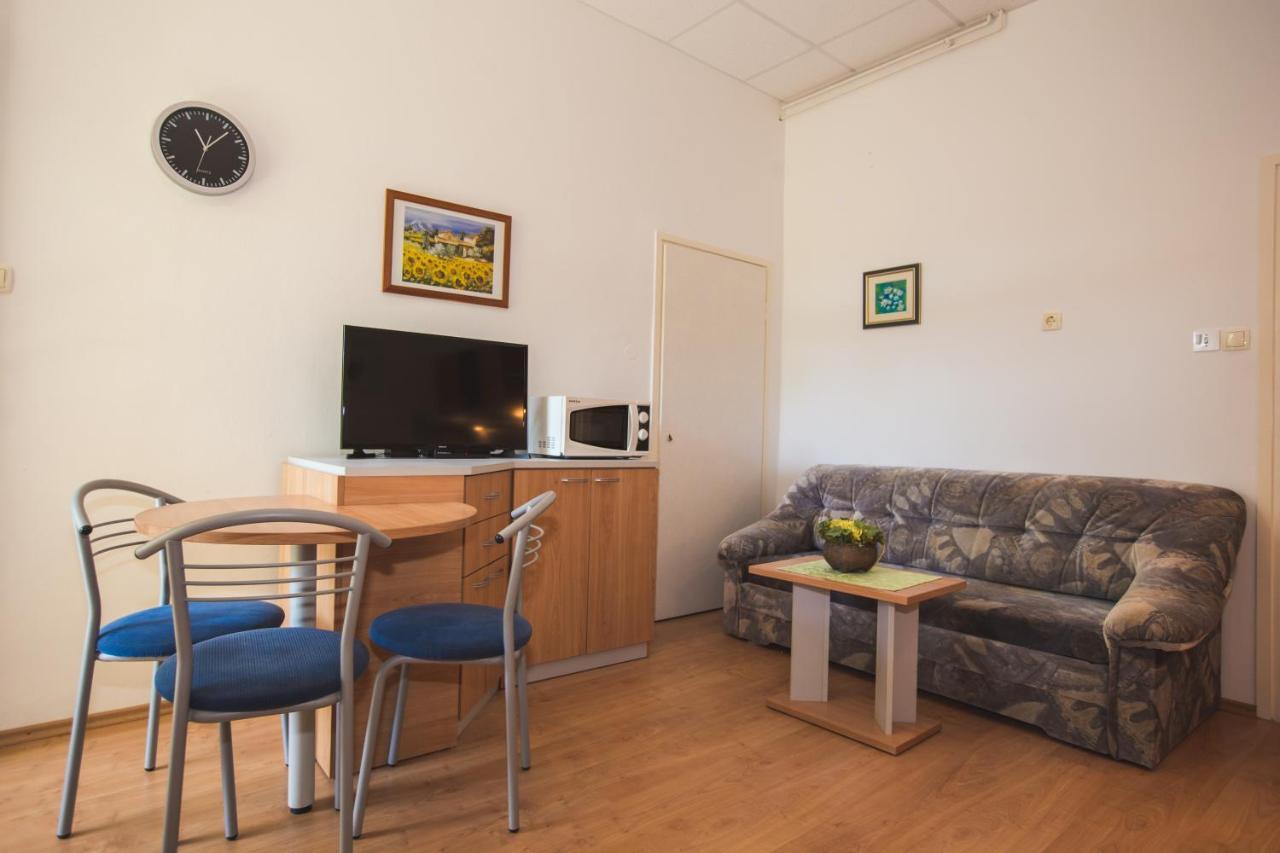 Apartmani Nada & Darko, Kampor, Rab, Hrvatska Luaran gambar